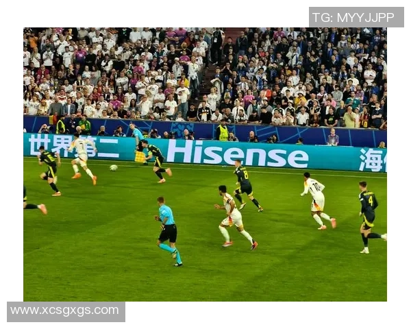 海信足球明星背后的故事与成就揭示了他们的魅力与影响力 海信足球明星背后的故事与成就揭示了他们的魅力与影响力